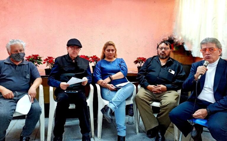 Suben 30% los Costos Para Cena Navideña en México: López Becerra