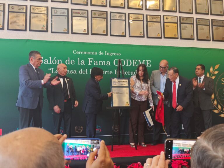 Entran al Salón de la Fama de la CODEME, Víctor Flores Morales y Deportistas Campeones