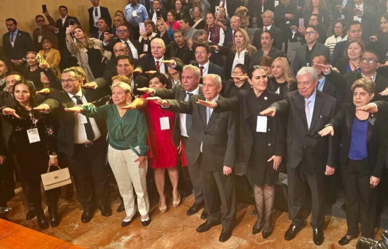 En Congreso Nacional de FSTSE, Votan en Favor de Joel Ayala