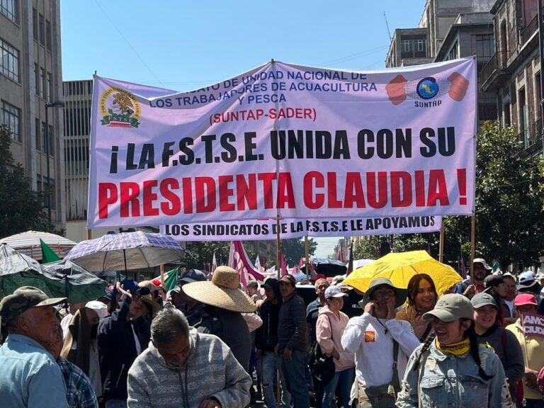 Presentes Líderes y Trabajadores de FSTSE en Asamblea Informativa de la Presidenta Sheinbaum