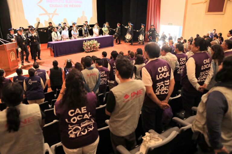 IECM Toma Protesta a Supervisoras, Capacitadoras y Asistentes Electorales que Participarán en Elección del Poder Judicial CDMX