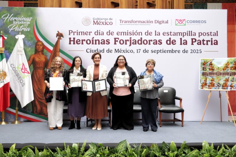 Homenaje a las “Heroínas Forjadoras de la Patria”, con 25 Estampillas Postales: Correos de México