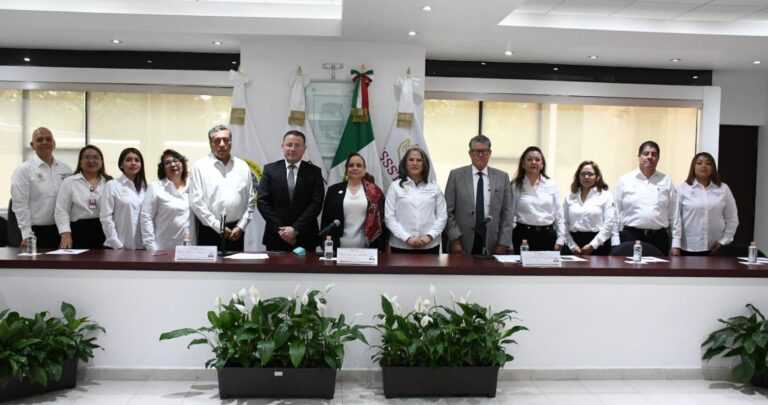 Los 48 Secretarios Generales Seccionales del SNTISSSTE, se Preparan Para Proceso Electoral