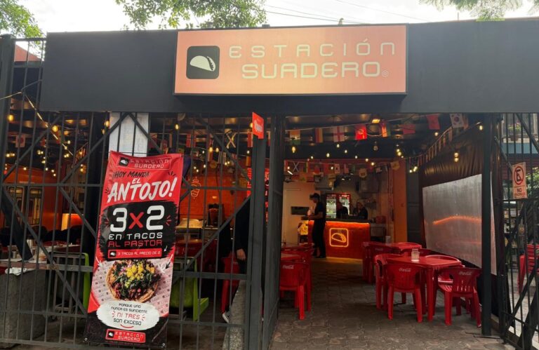 Avanza en Ciudad de México la Empresa Taquera, «Estación Suadero»